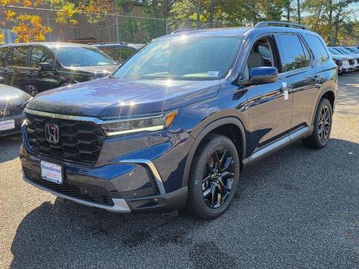 2025 Honda Pilot Touring 8-Passenger