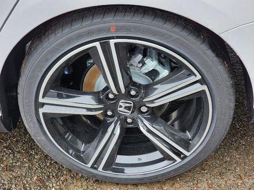 Platinum White Pearl 2026 Honda Accord Hybrid Sport