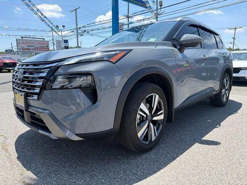 Boulder Gray Pearl 2024 Nissan Rogue SL