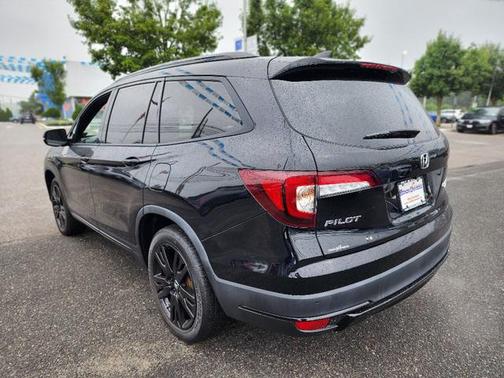 2022 Honda Pilot AWD Black Edition