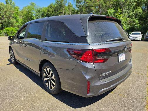 Modern Steel Metallic 2026 Honda Odyssey EX-L