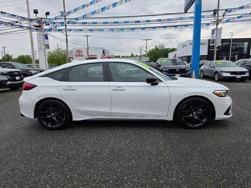 Platinum White Pearl 2024 Honda Civic Sport