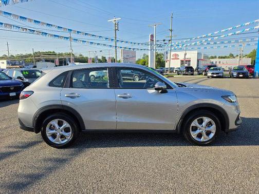 Lunar Silver Metallic 2024 Honda HR-V LX