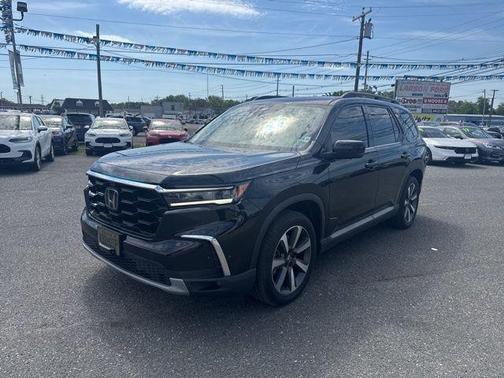 Crystal Black Pearl 2025 Honda Pilot Elite