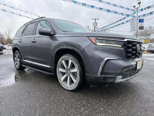 2024 Honda Pilot Touring 8-Passenger