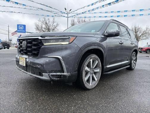 2024 Honda Pilot Touring 8-Passenger