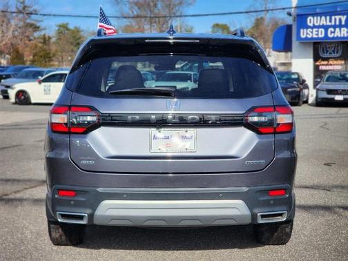 2024 Honda Pilot Touring 8-Passenger