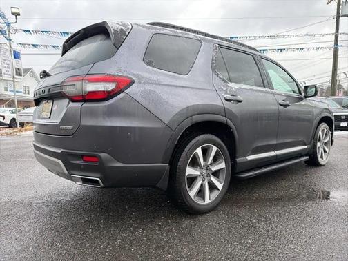 2024 Honda Pilot Touring 8-Passenger