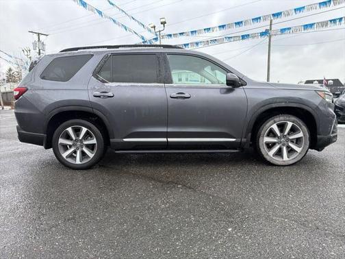 2024 Honda Pilot Touring 8-Passenger