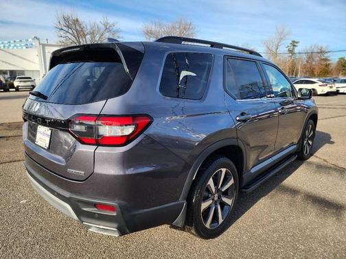 2024 Honda Pilot Touring 8-Passenger