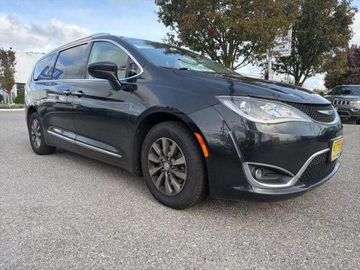 2019 Chrysler Pacifica Touring-L Plus