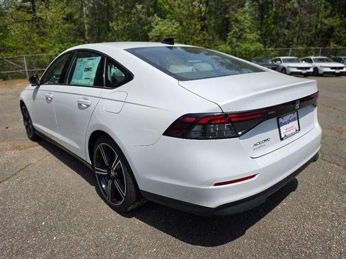 Platinum White Pearl 2026 Honda Accord SE