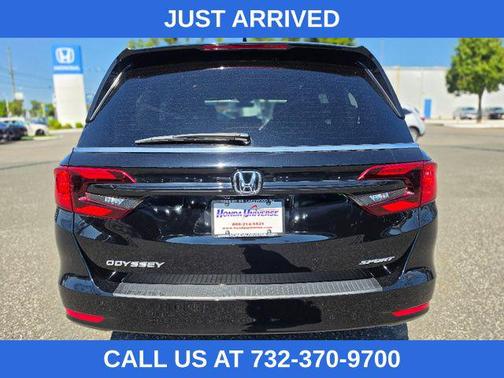 Crystal Black Pearl 2024 Honda Odyssey Sport