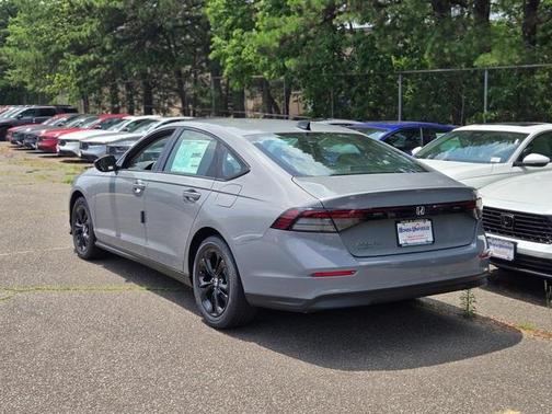 2025 Honda Accord Sport SE 1.5T