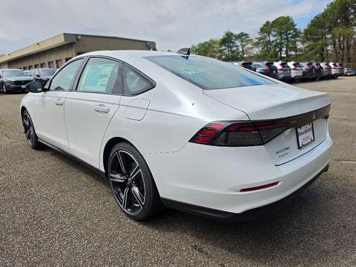 Platinum White Pearl 2026 Honda Accord SE