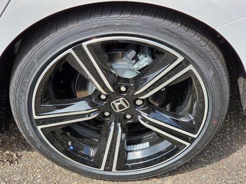Platinum White Pearl 2026 Honda Accord SE