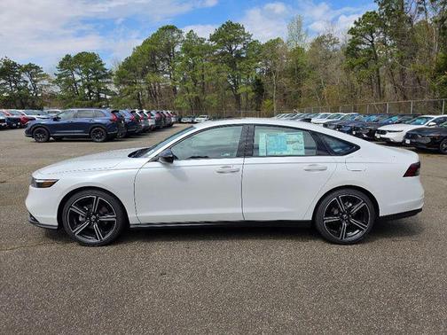 Platinum White Pearl 2026 Honda Accord SE