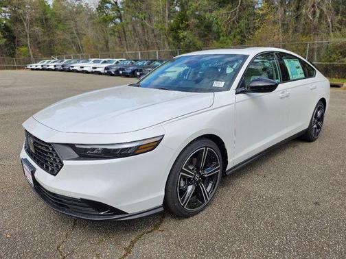 Platinum White Pearl 2026 Honda Accord SE