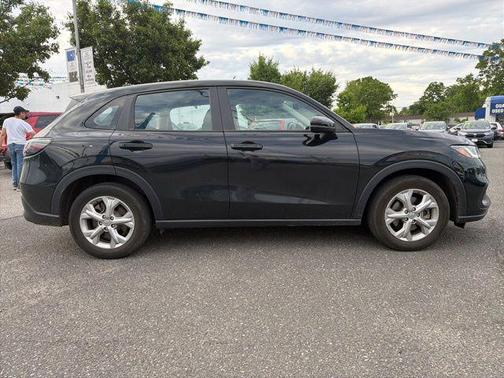 Crystal Black Pearl 2025 Honda HR-V LX