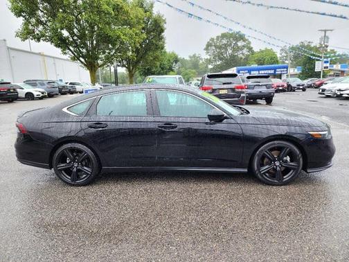 2023 Honda Accord Hybrid Base