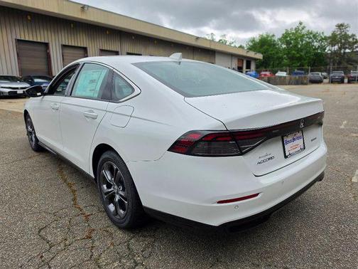 Platinum White Pearl 2026 Honda Accord Hybrid EX-L