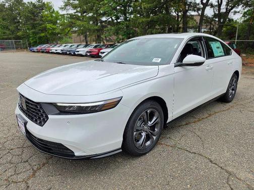 Platinum White Pearl 2026 Honda Accord Hybrid EX-L