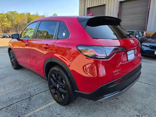 Milano Red 2024 Honda HR-V Sport