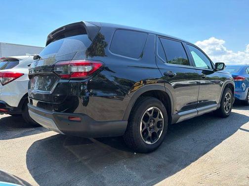 Crystal Black Pearl 2025 Honda Pilot EX-L