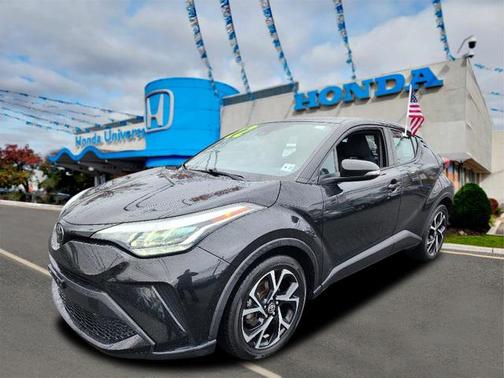 2022 Toyota C-HR XLE
