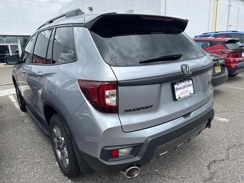 2022 Honda Passport AWD TrailSport