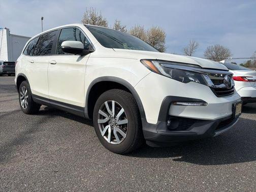 White Diamond Pearl 2019 Honda Pilot EX-L
