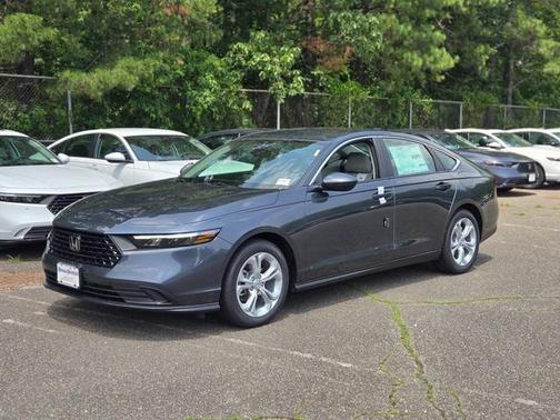 2025 Honda Accord LX 1.5T