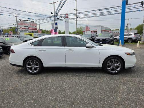 Platinum White Pearl 2024 Honda Accord EX
