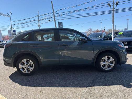 Nordic Forest Pearl 2024 Honda HR-V LX