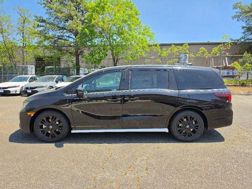 Crystal Black 2026 Honda Odyssey Sport-L