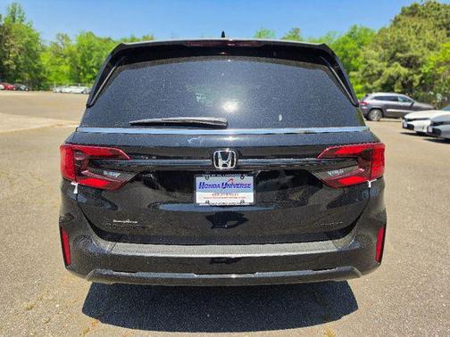 Crystal Black 2026 Honda Odyssey Sport-L