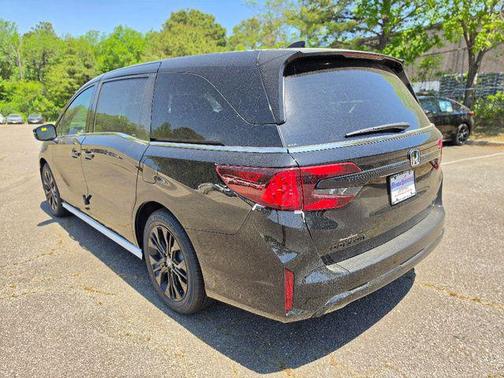 Crystal Black 2026 Honda Odyssey Sport-L
