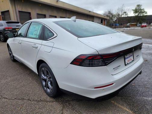 Platinum White Pearl 2025 Honda Accord Hybrid EX-L