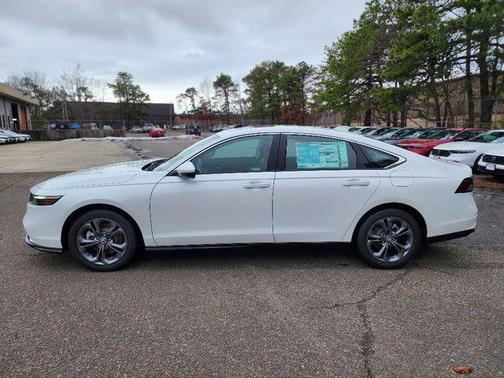 Platinum White Pearl 2025 Honda Accord Hybrid EX-L