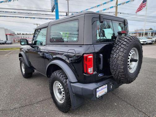 2022 Ford Bronco Base