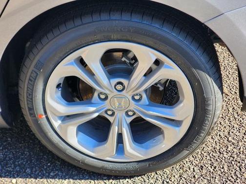 2025 Honda Accord LX 1.5T