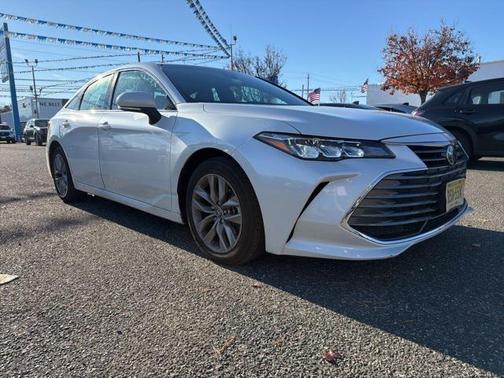2022 Toyota Avalon XLE