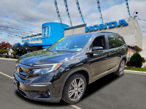 Crystal Black Pearl 2022 Honda Pilot AWD Sport