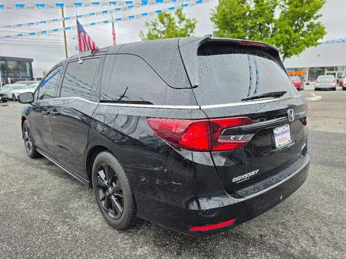 Crystal Black Pearl 2023 Honda Odyssey Sport
