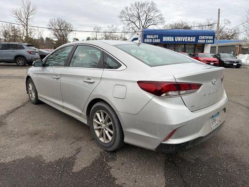 2019 Hyundai SONATA SE