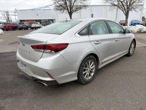 2019 Hyundai SONATA SE