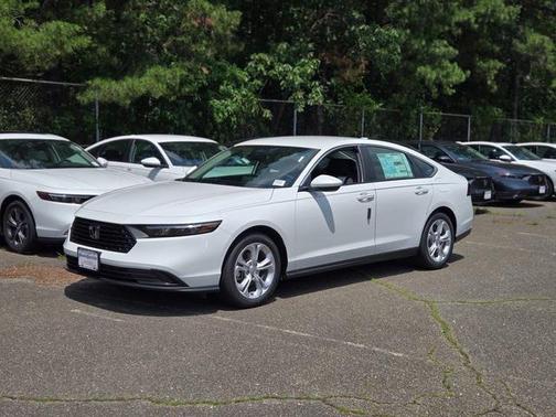 2025 Honda Accord LX 1.5T