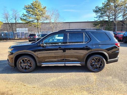 2025 Honda Pilot Touring 8-Passenger