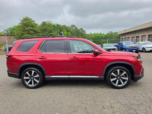 Radiant Red Metallic II 2023 Honda Pilot AWD Elite