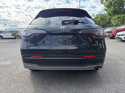 Crystal Black Pearl 2024 Honda HR-V Sport